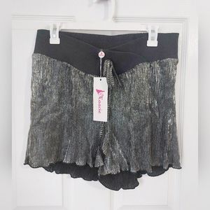 🎁BNWT Maacie Maternity Underbelly Pleated Shorts Size XL